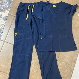 Women’s scrubs